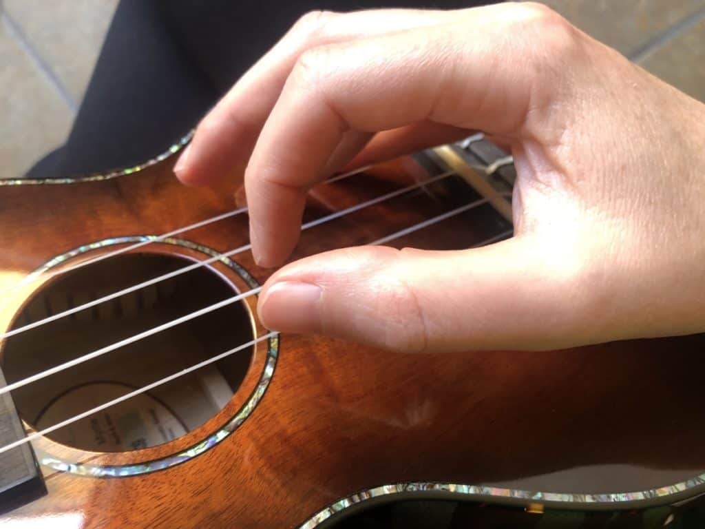 with Long or Acrylic Nails or Bad?) – Fret Folks